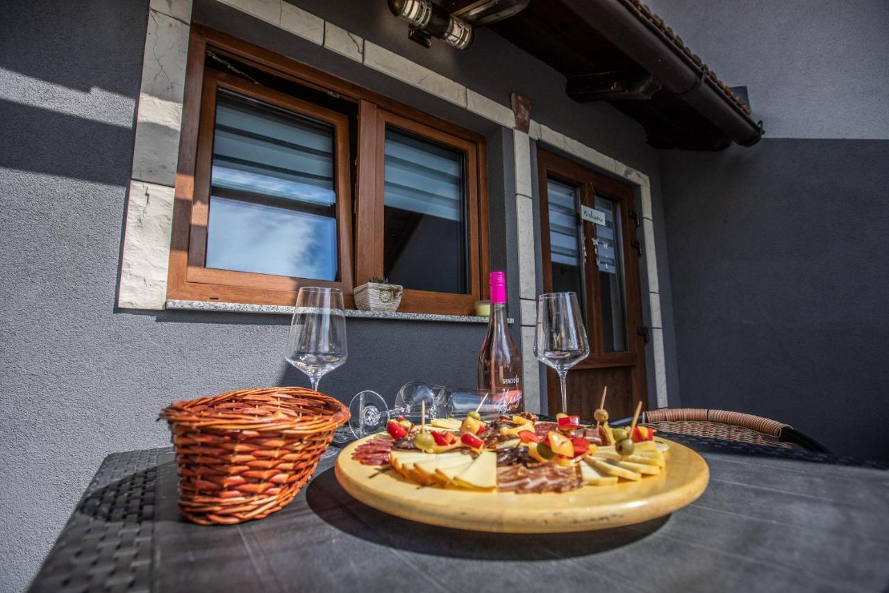 Apartman Mila Josipdol Exterior photo